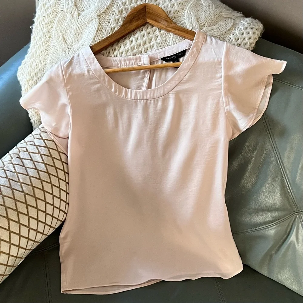 Petal Pink BANANA REPUBLIC Butterfly Cap Sleeve SILKY Short Sleeve BLOUSE Top XS - Picture 6 of 11